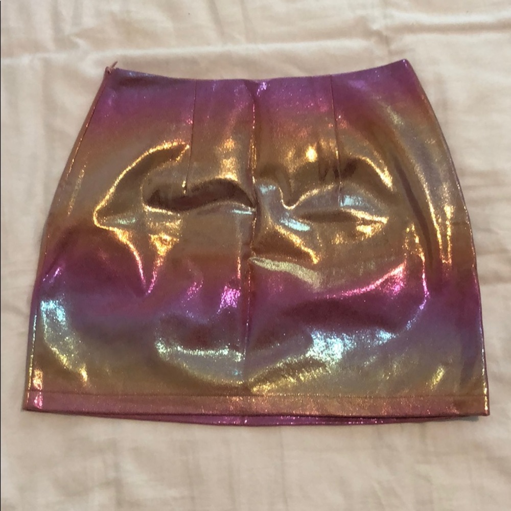 90s style holographic skirt from revolve!